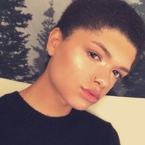 Meet your Posher, Darius